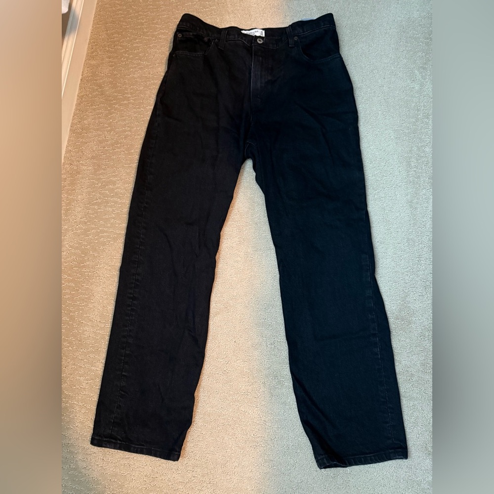 Abercrombie and Fitch “The 90s Straight Ultra High Rise” in Black